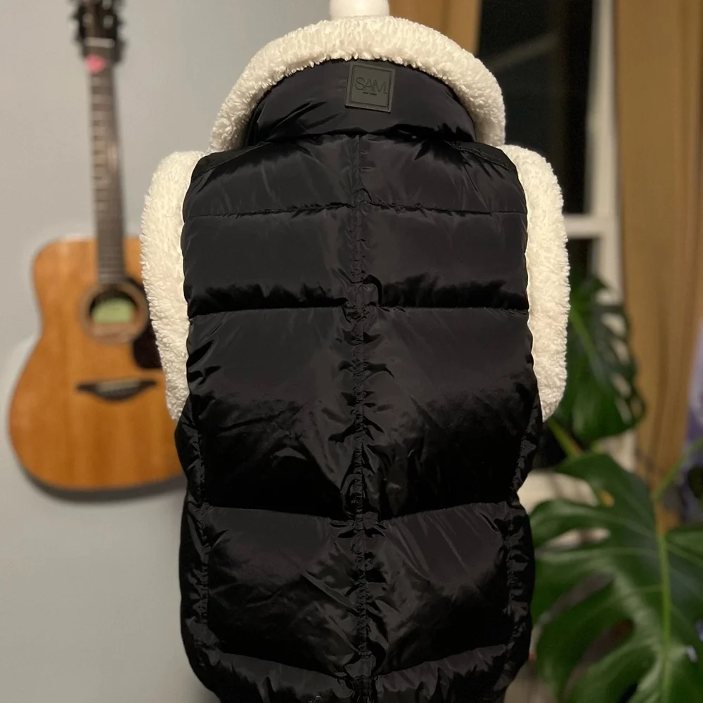 SAM. Billie Sherpa Puffer Vest. Black with White Trim - Picture 14 of 16